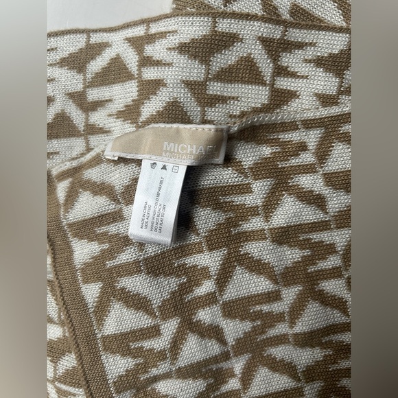 Michael Kors Scarf MK Monogram Reversible Knit Logo Tan & White - Picture 2 of 4